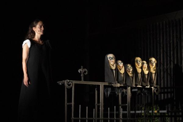 Marta Cuscunà on stage