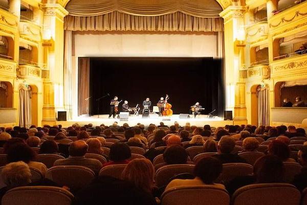 "QUINTETTO FOTO IN TANGO" - Molise Foundation