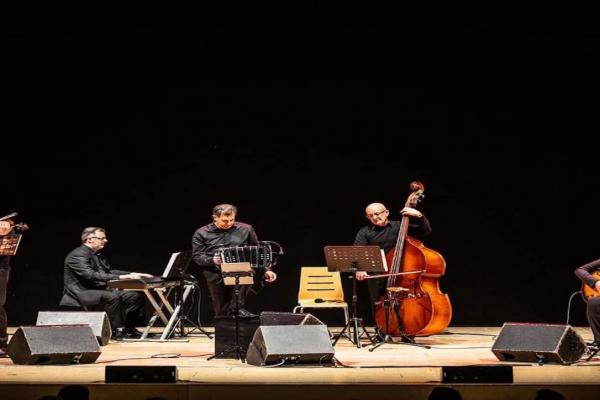 "QUINTETTO FOTO IN TANGO" - Molise Foundation